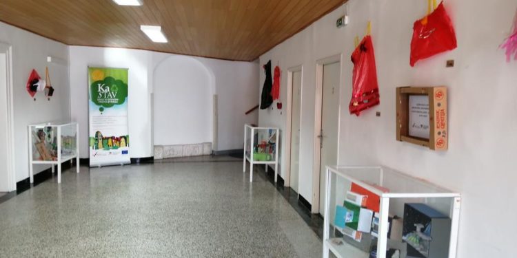 Izložba učeničkih radova – KaSTAV – grad sa stavom prema otpadu