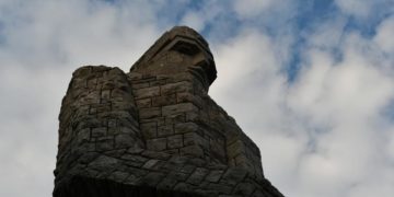 Uređenje spomenika Partizan