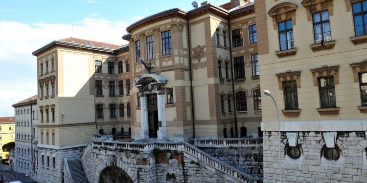 Javni poziv za pribavljanje prijedloga za imenovanje sudaca porotnika za mladež Općinskog suda u Rijeci