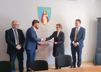 Grad Kastav i Sveučilište u Rijeci potpisali ugovor o suradnji na projektu Pametno naselje