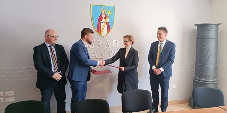 Grad Kastav i Sveučilište u Rijeci potpisali ugovor o suradnji na projektu Pametno naselje