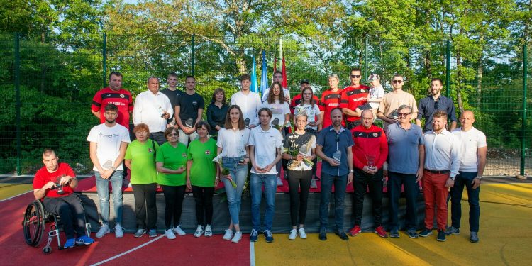 Adriana Ross, Fran Host, Kristijan Mulac i BK Kastav laureati Sportaša godine grada Kastva