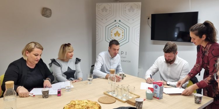 Potpisani ugovori o dodjeli bespovratnih sredstava kastavskim poduzetnicima