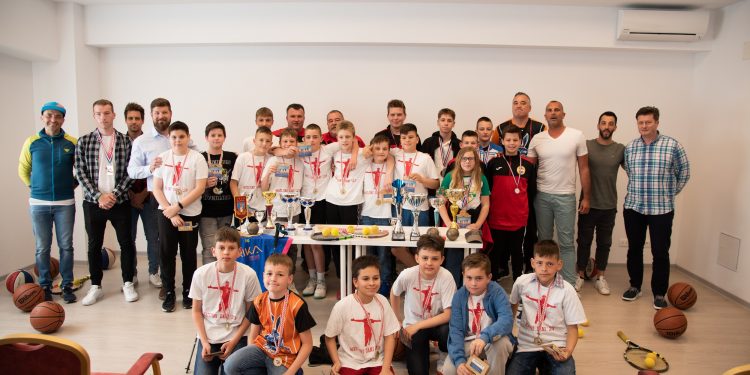 Primanje za državne prvake u košarci, karateu, tenisu, boćanju i trailu