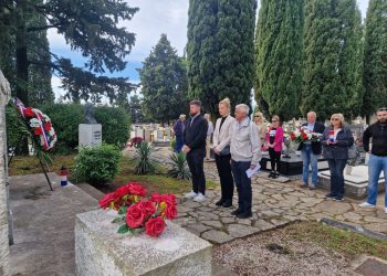 Izložbom i polaganjem vijenaca obilježen Dan oslobođenja Kastva