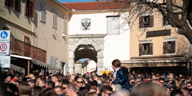 Kastav ispraća godinu uz Koktelse