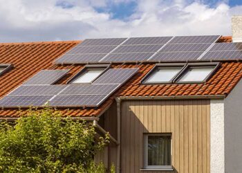 FZOEU objavio Javni poziv za poticanje korištenja obnovljivih izvora energije i sustava pohrane električne energije u obiteljskim kućama